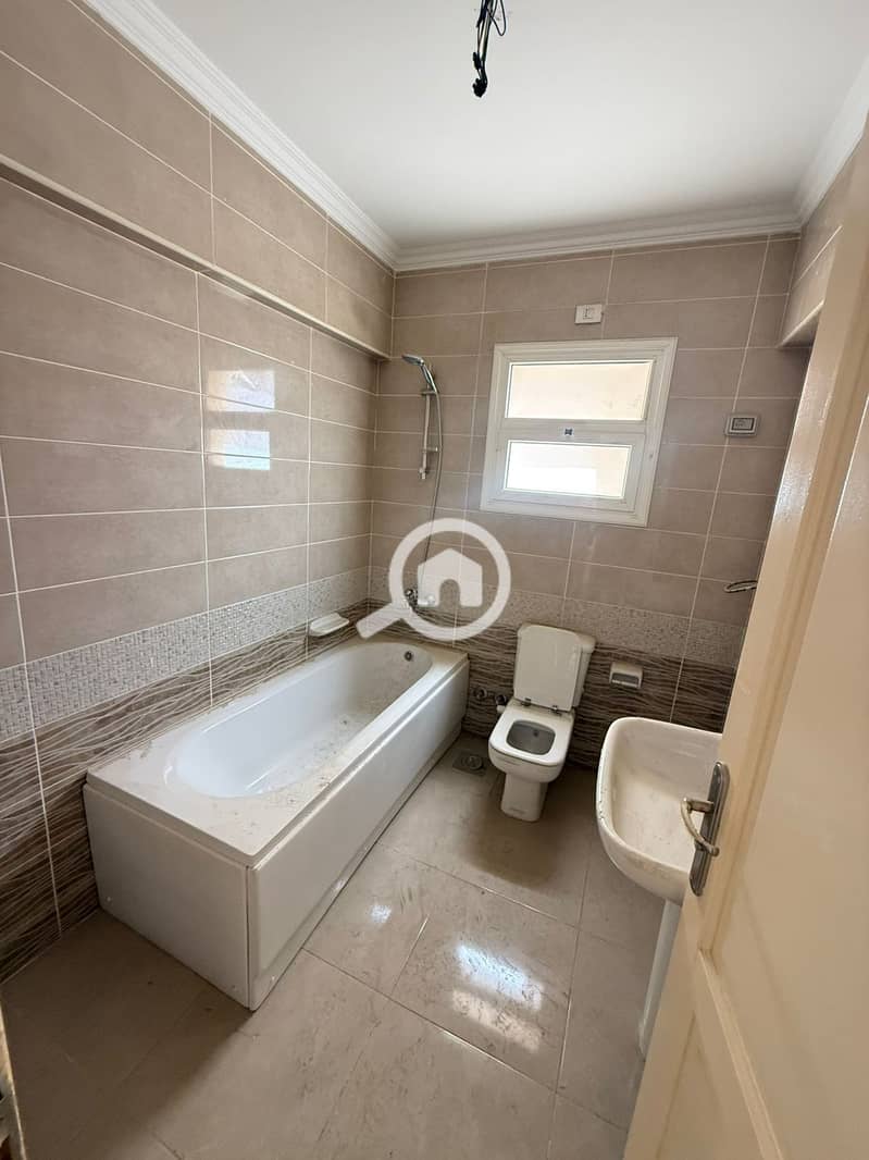 5 D27B21BC-B249-475D-85EA-C4F41240A43B. jpeg