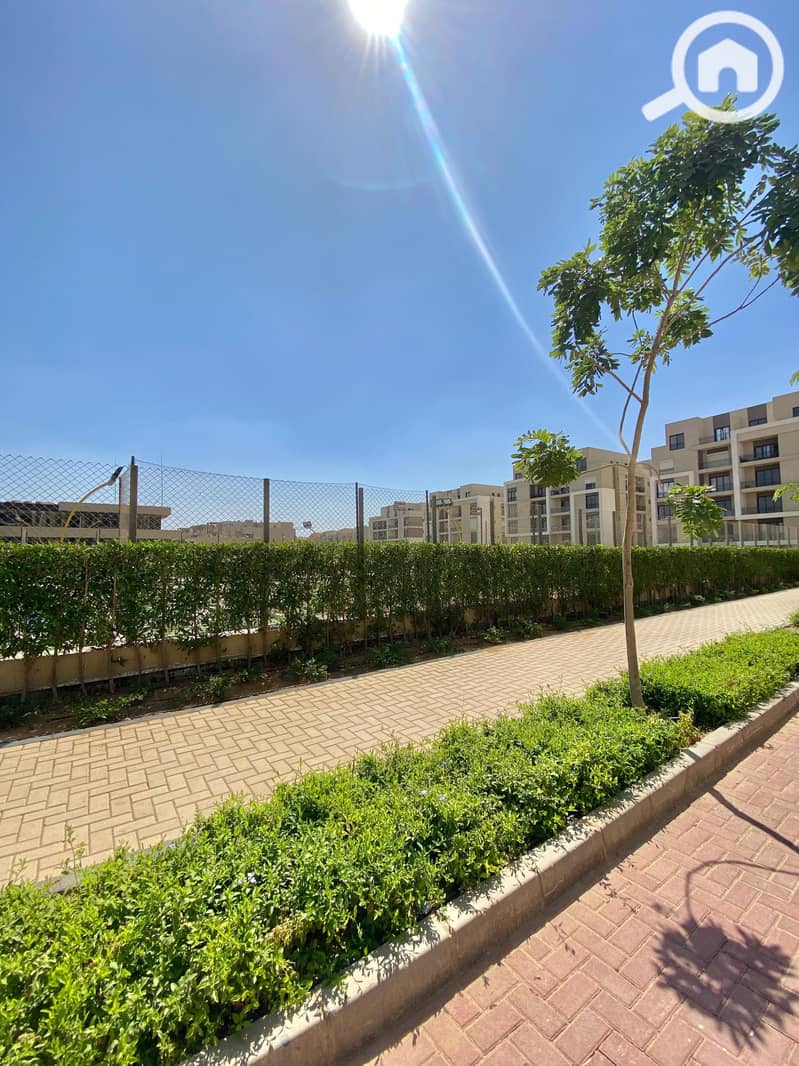 5 f52a3942-b35e-4655-891d-478aa91ce240. jpg