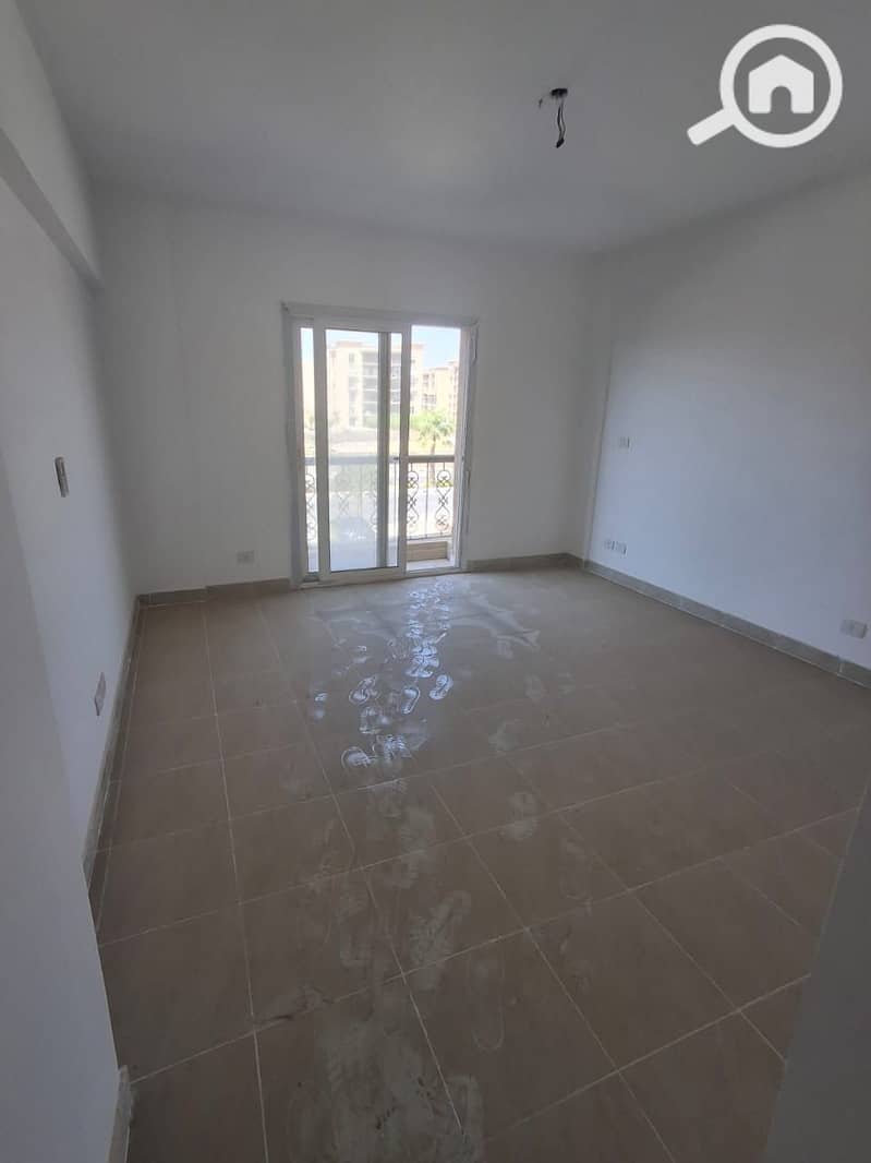 2 5ea37975-ee67-43b7-8619-a8054ae8f9e6. jpeg