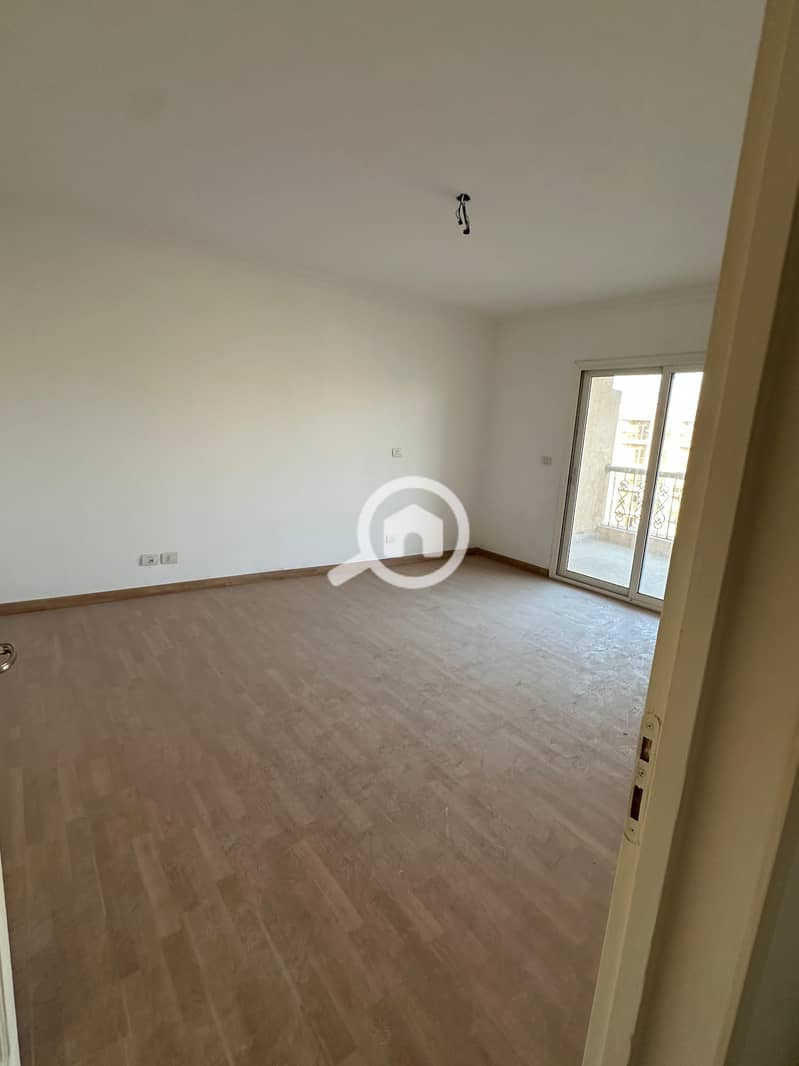 4 14cd24b4-469d-43f6-b4fe-b05ea336ee24. jpeg