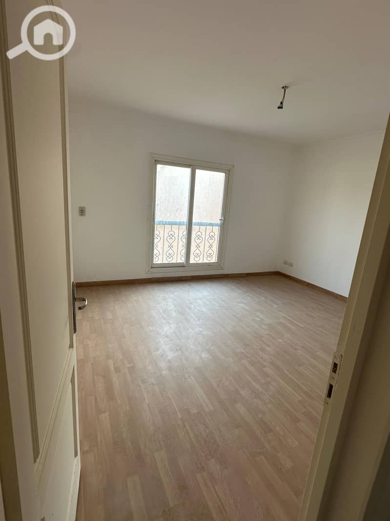 5 5c66a703-82ce-4024-a3fc-0c2e90086b69. jpeg