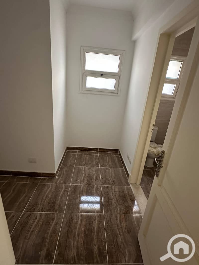 6 836b43c4-7788-4f9d-bea3-0dfad85dd478. jpeg