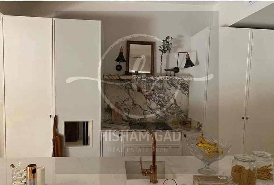 2 bb7c1fb3-b05f-443a-b1e5-741d6ace8bd6. jpg