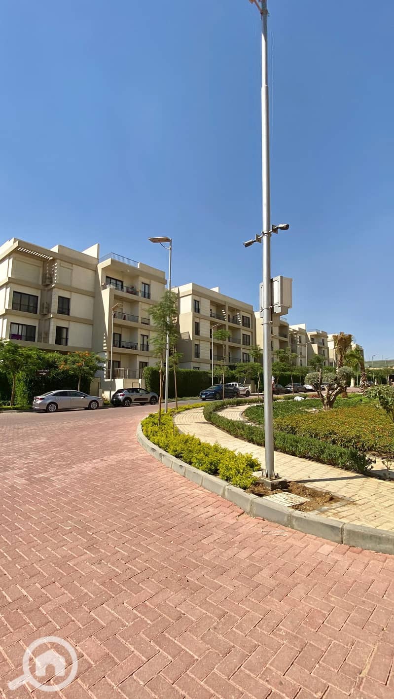 57410463-ffe1-476b-93d7-b09815d49498. jpg