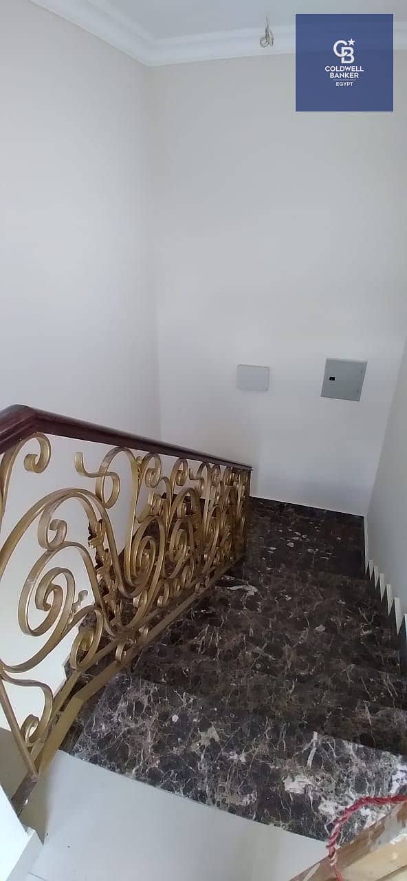 8 ad4945d7-7e91-4ed7-a5f6-6880ee961414. jpeg