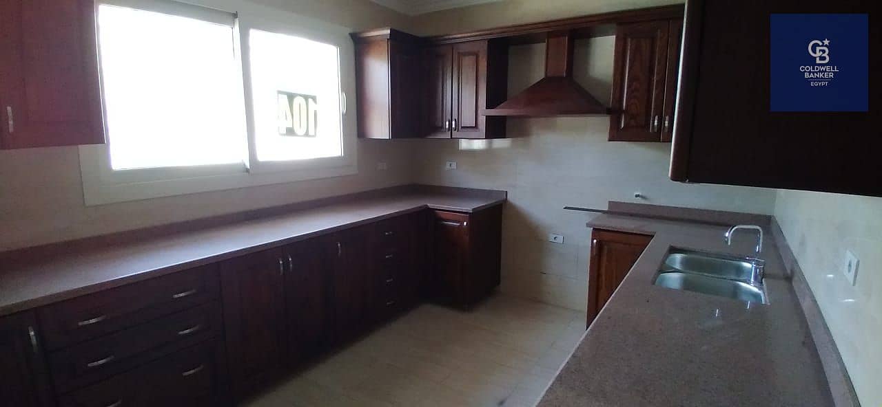 12 212bfeae-74b0-4734-9efb-1bbb42c1c017. jpeg