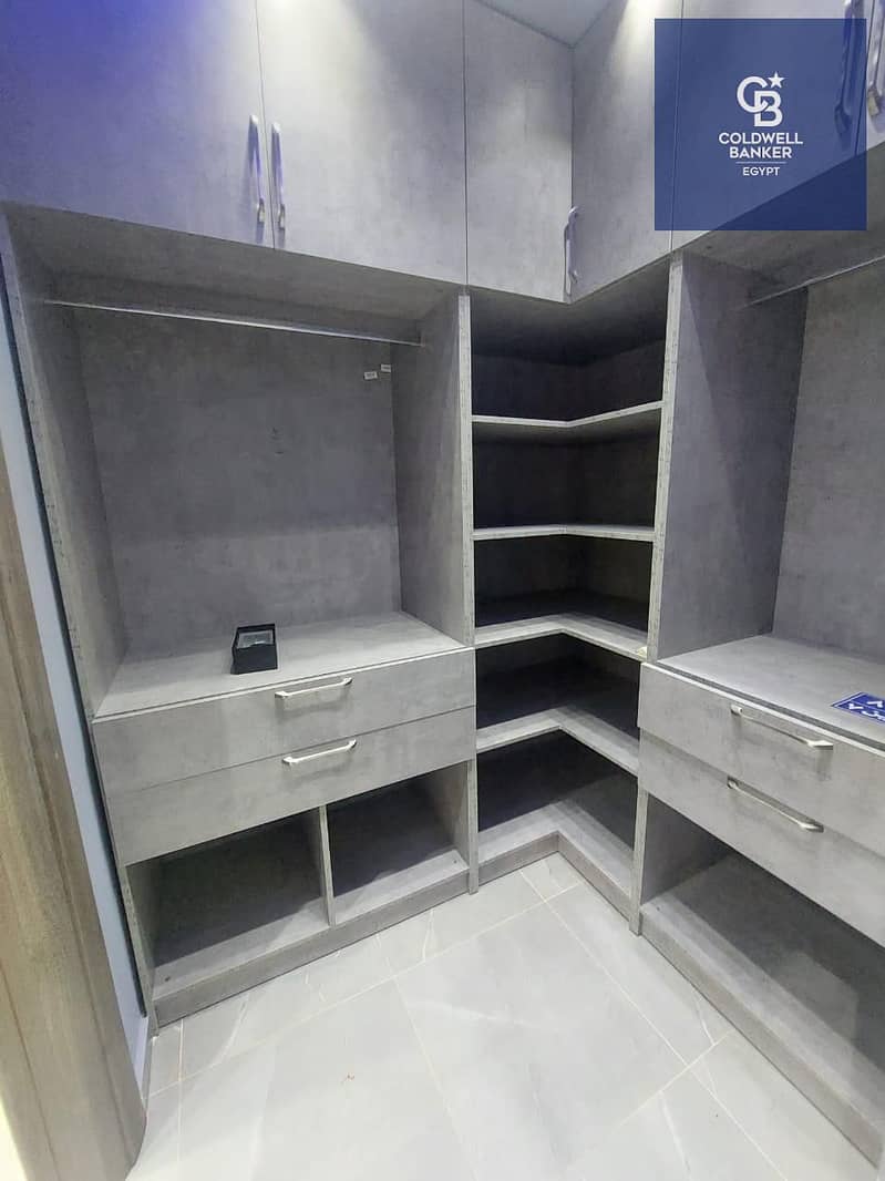 10 75935fcc-e1a6-4aa5-9bcb-93231fba6821. jpeg