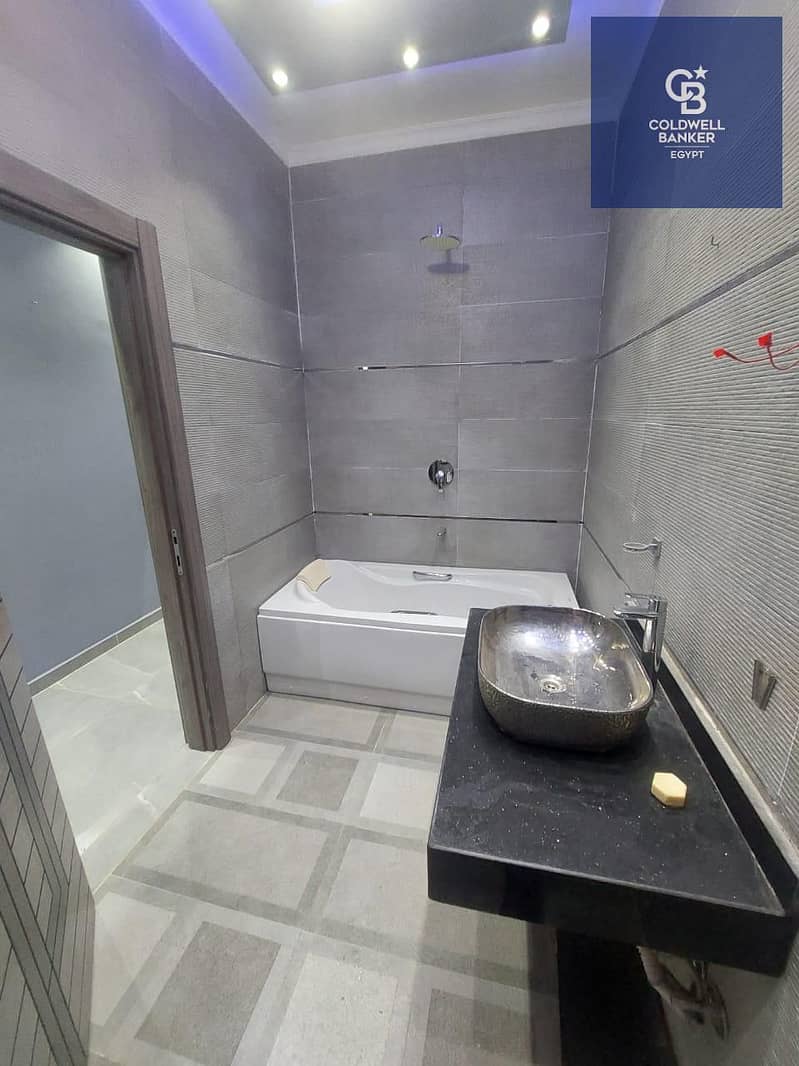 14 4466cfe3-003f-4ed4-9b66-5f7390311a0c. jpeg