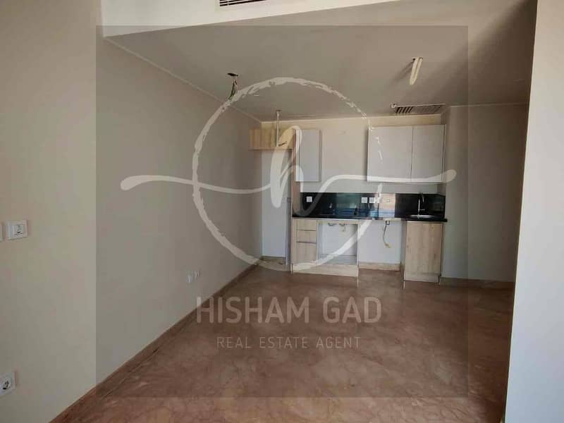 3 673f3e8f-9347-4c30-bdd1-eb2668771969. jpg