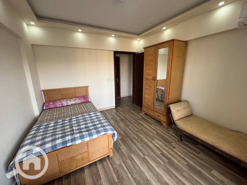 12 edf893e1-6fd1-4546-8921-075104748c9f. jpeg