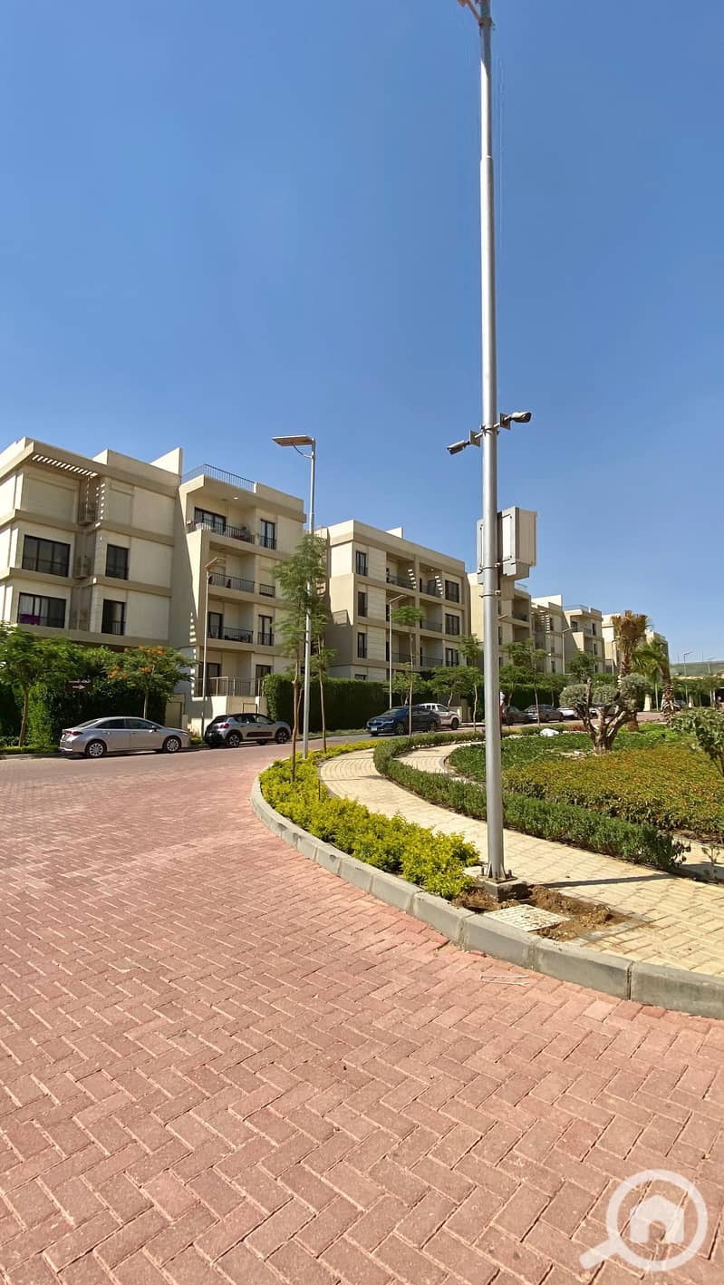 9 57410463-ffe1-476b-93d7-b09815d49498. jpg