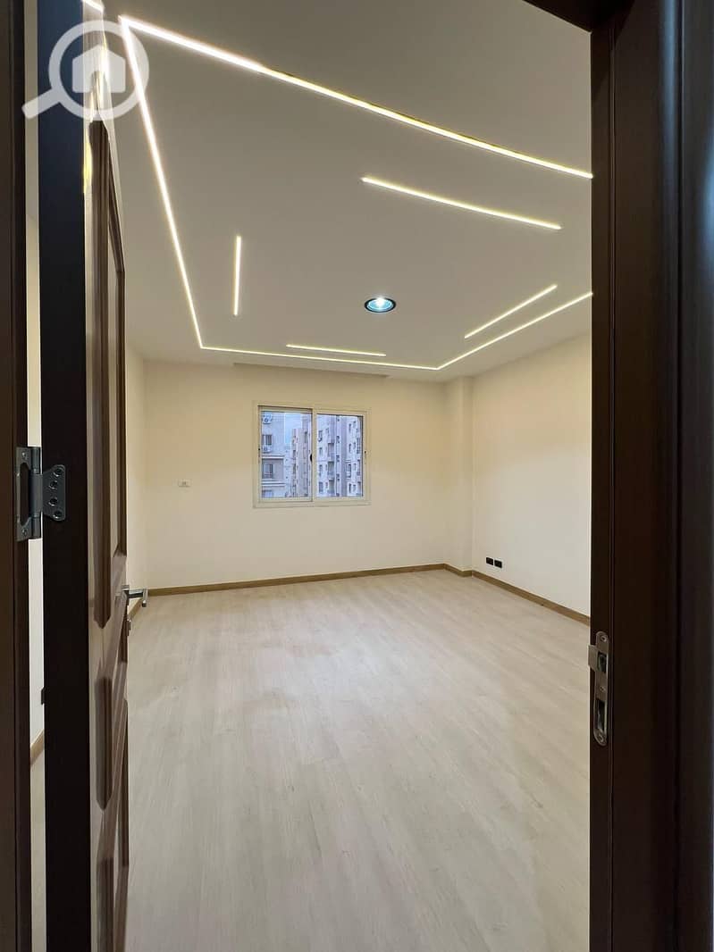 3 d7d7f402-7bb0-4473-a7e9-7240d019a2c7. jpeg