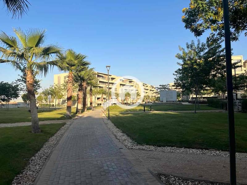 10 67e00440-9d16-4bf2-964c-2580d90a2c27. jpg