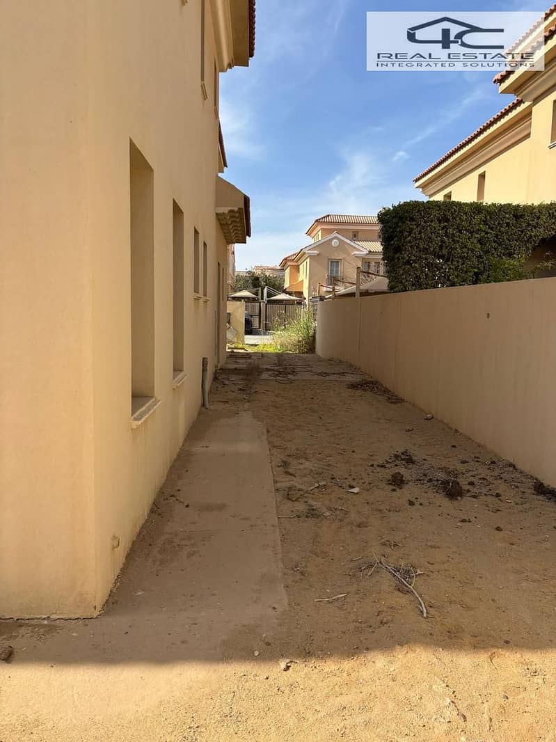 4 WhatsApp Image 2025-11-10 at 00.48. 02. jpeg