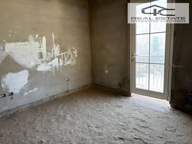 9 WhatsApp Image 2025-11-10 at 00.48. 04 (1). jpeg