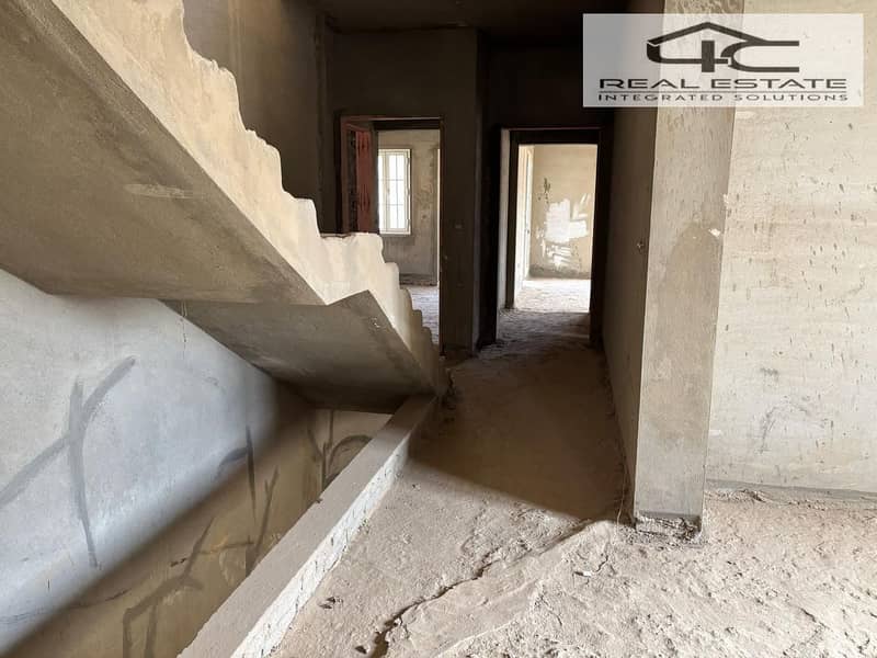 10 WhatsApp Image 2025-11-10 at 00.48. 04 (2). jpeg