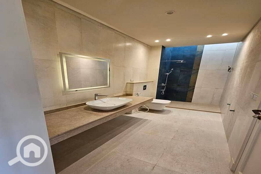 8 472319303_8679865448809019_2149492491719947101_n. jpg