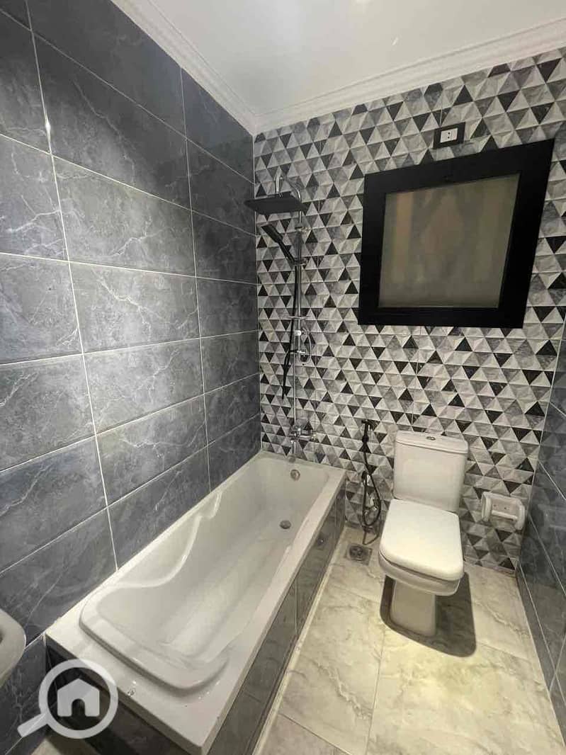 17 60279878-4841-47fd-8ab3-49a5ada46a6e. jpg