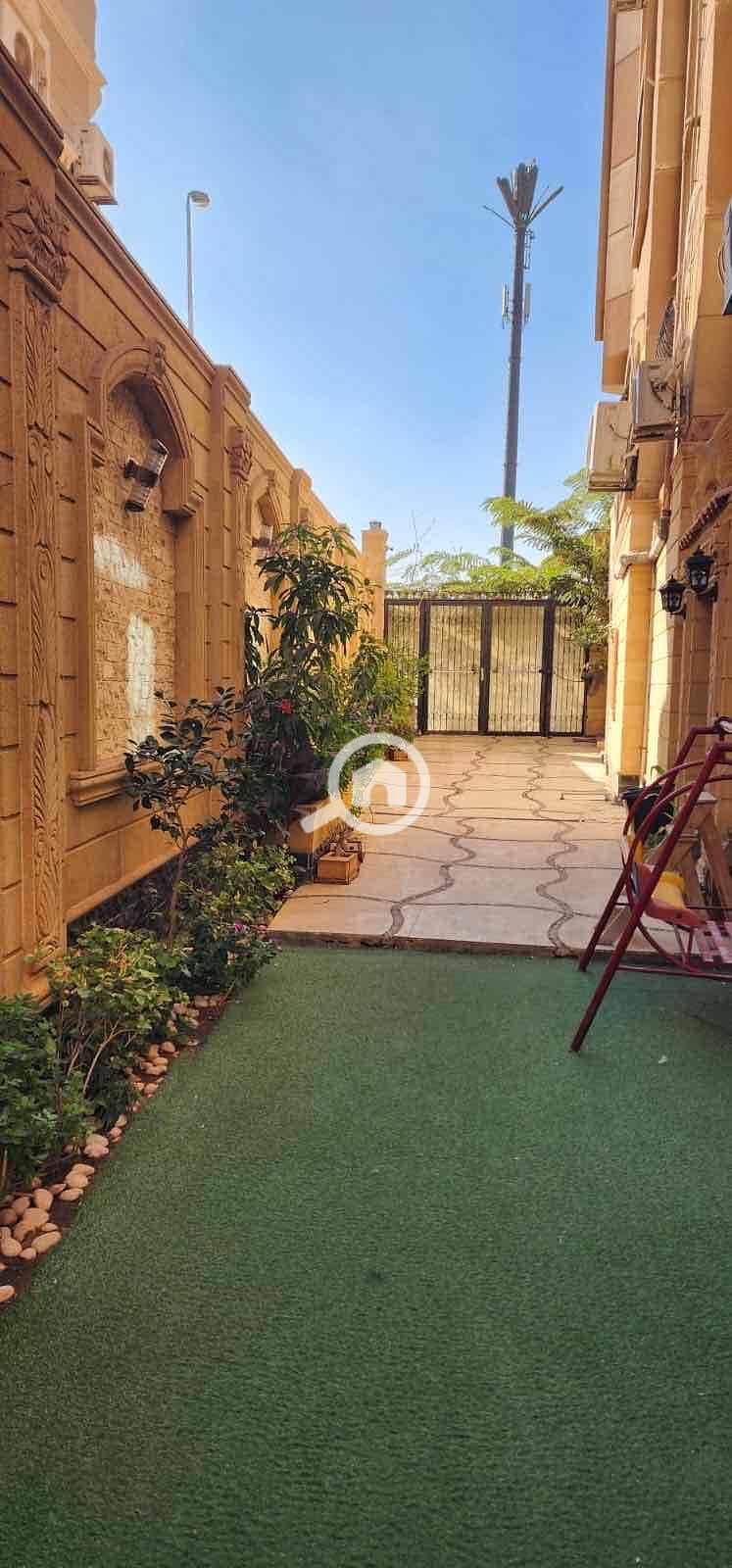 15 61cc72e5-a1f4-4b3c-bb91-cfec202dbb92. jpg