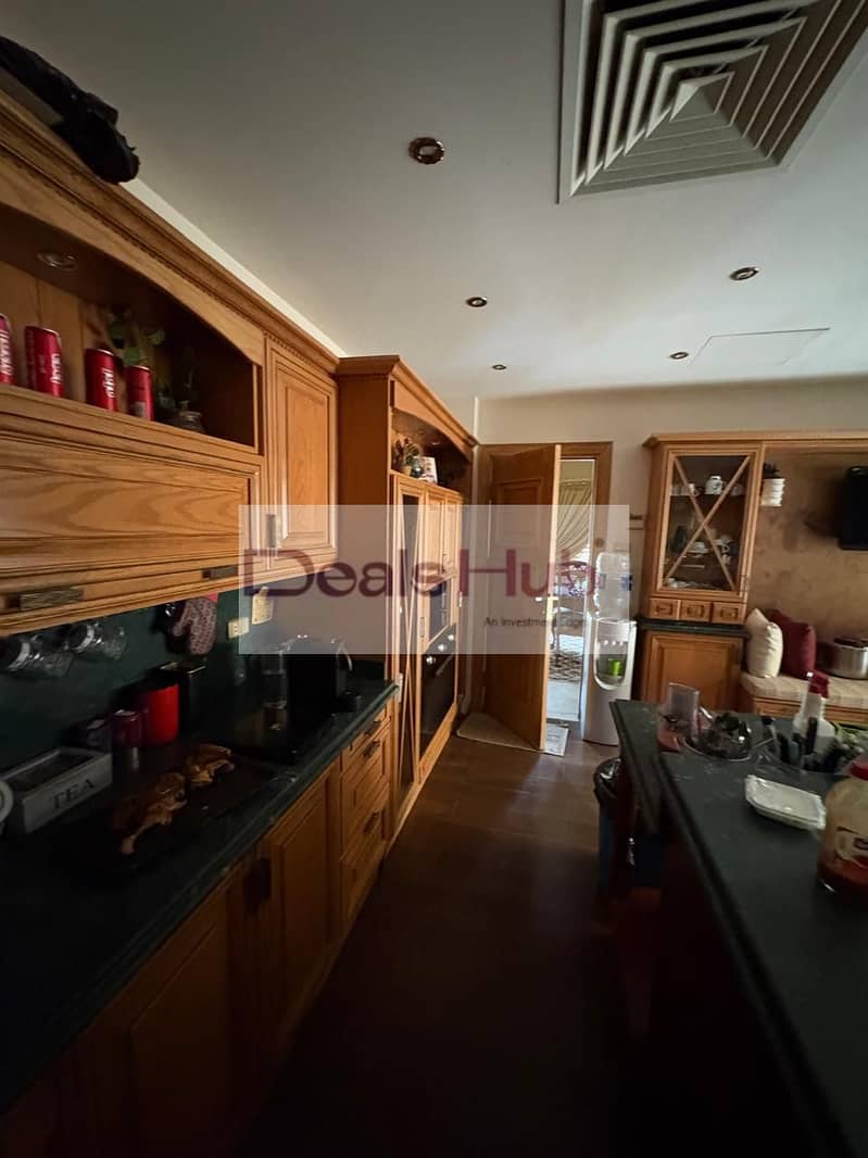 25 c7ef025f-ddcc-44a7-a7c2-67d28eb133f0. jpg