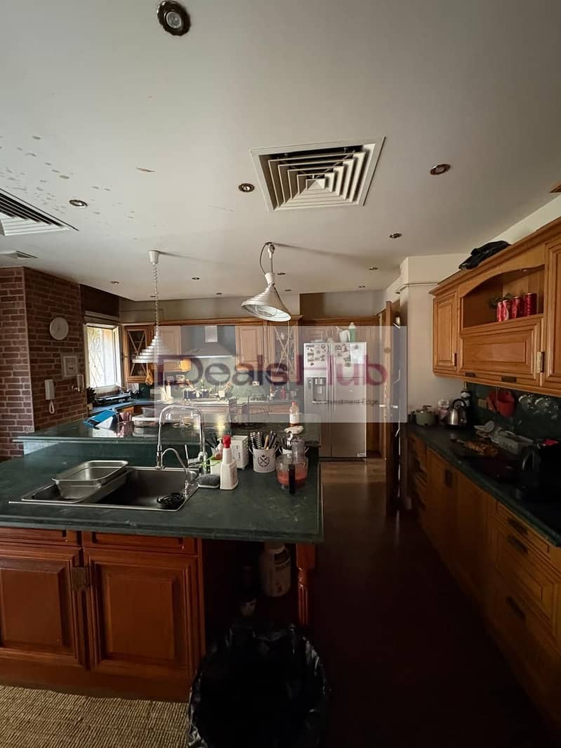 26 8284f2b1-7d55-4950-8b82-4cefb375f09a. jpg