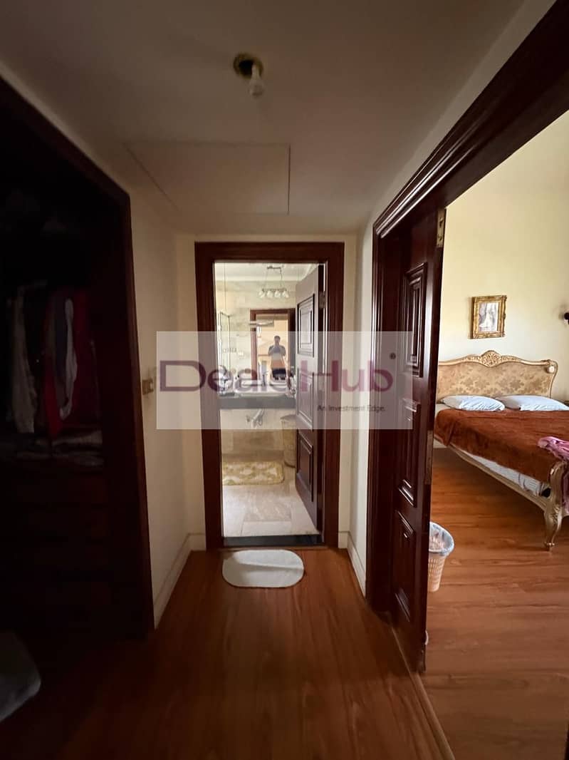 35 ecda7c73-ddaa-416e-b833-3f6c8a4b4322. jpg