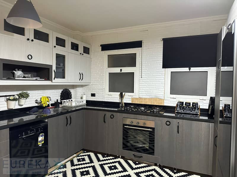 4 PHOTO-2025-11-06-16-04-40. jpg