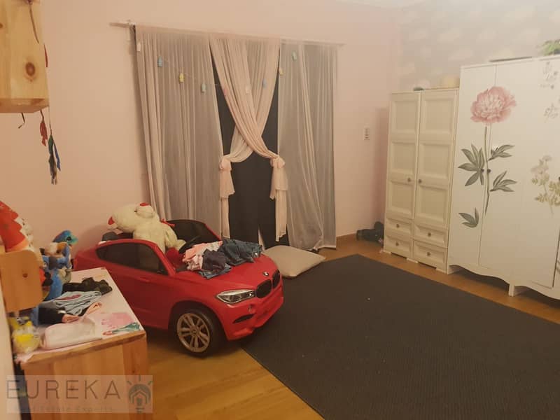 6 PHOTO-2025-11-06-16-04-42. jpg