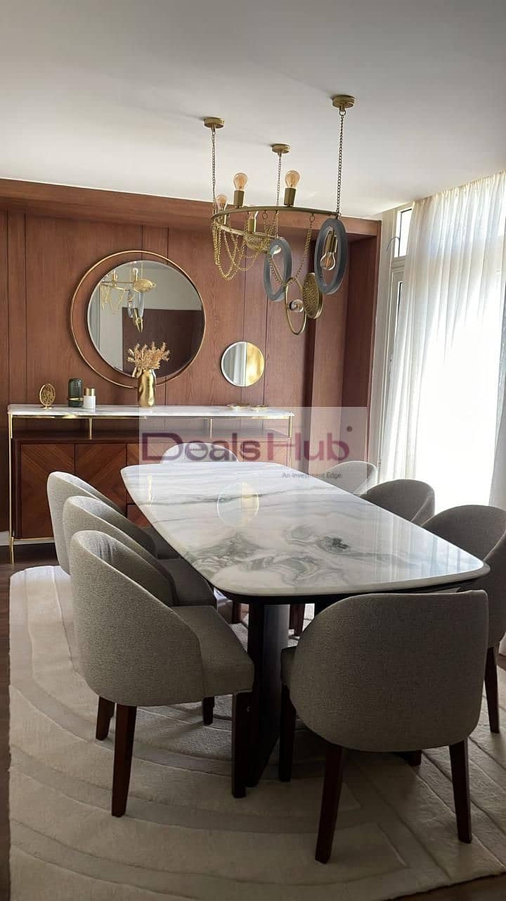 4 93dd46c9-f167-416b-b4bb-87de876d4d96. jpg