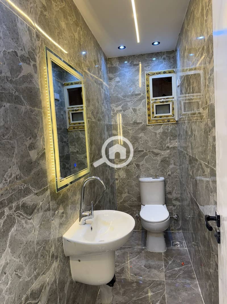 3 66b61e5c-cfac-4129-816e-ae5af263d47b. jpg