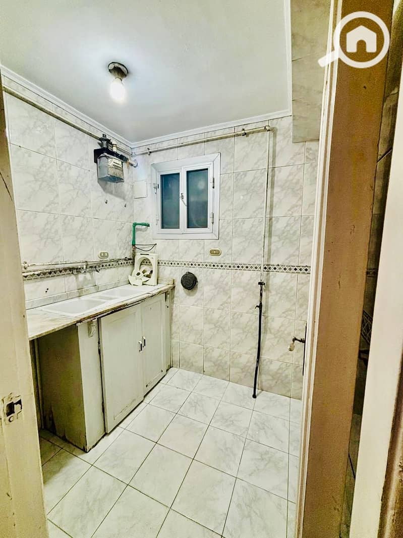 3 d1341af0-5e94-49e6-8486-8842d8e836ee. jpeg