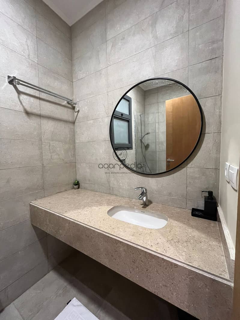 6 WhatsApp Image 2025-10-06 at 12.10. 40 PM (4). jpeg