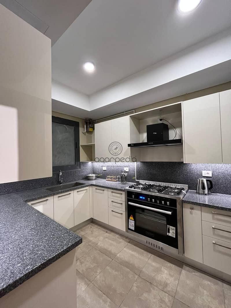 12 WhatsApp Image 2025-10-06 at 12.09. 40 PM. jpeg