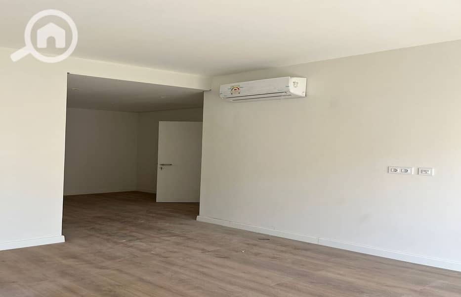 4 WhatsApp Image 2025-11-09 at 11.36. 13 AM (1). jpeg