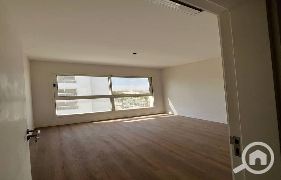 6 WhatsApp Image 2025-11-09 at 11.36. 12 AM (10). jpeg