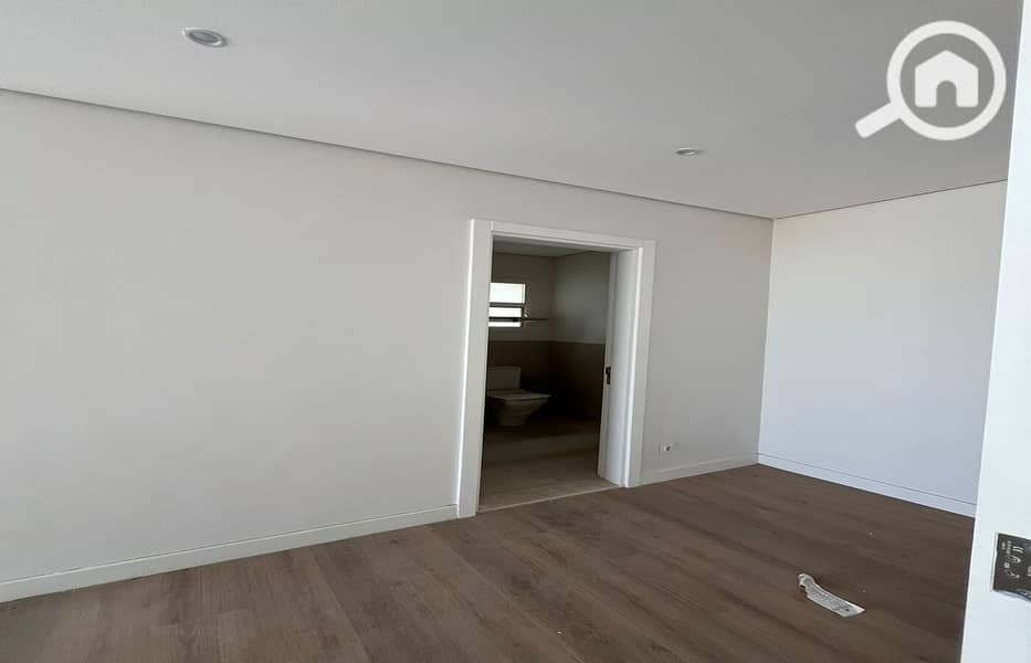 8 WhatsApp Image 2025-11-09 at 11.36. 12 AM (9). jpeg