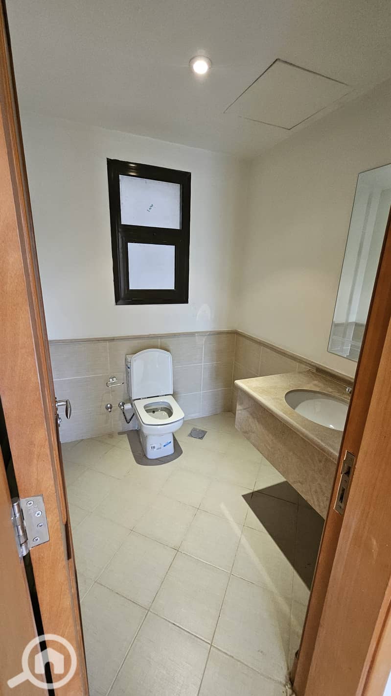 20 ab5d3718-d628-47bf-ae17-39ad0b975c69. jpg