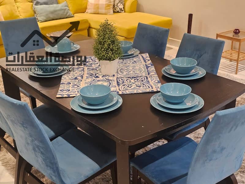 2 a4baf565-f3d1-4911-9ea9-afa47bcbe6db. jpg