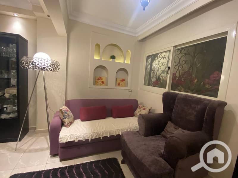 10 eff195a0-84ee-4a5f-b44b-3bb825ec040c. jpg