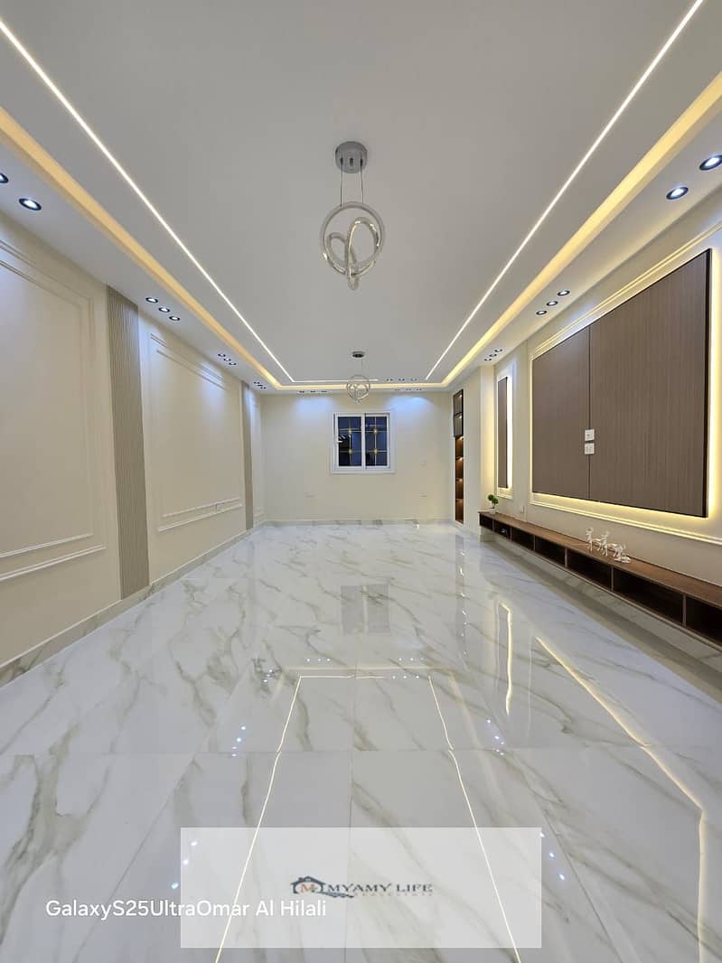 4 WhatsApp Image 2025-11-09 at 1.25. 58 PM (2). jpeg