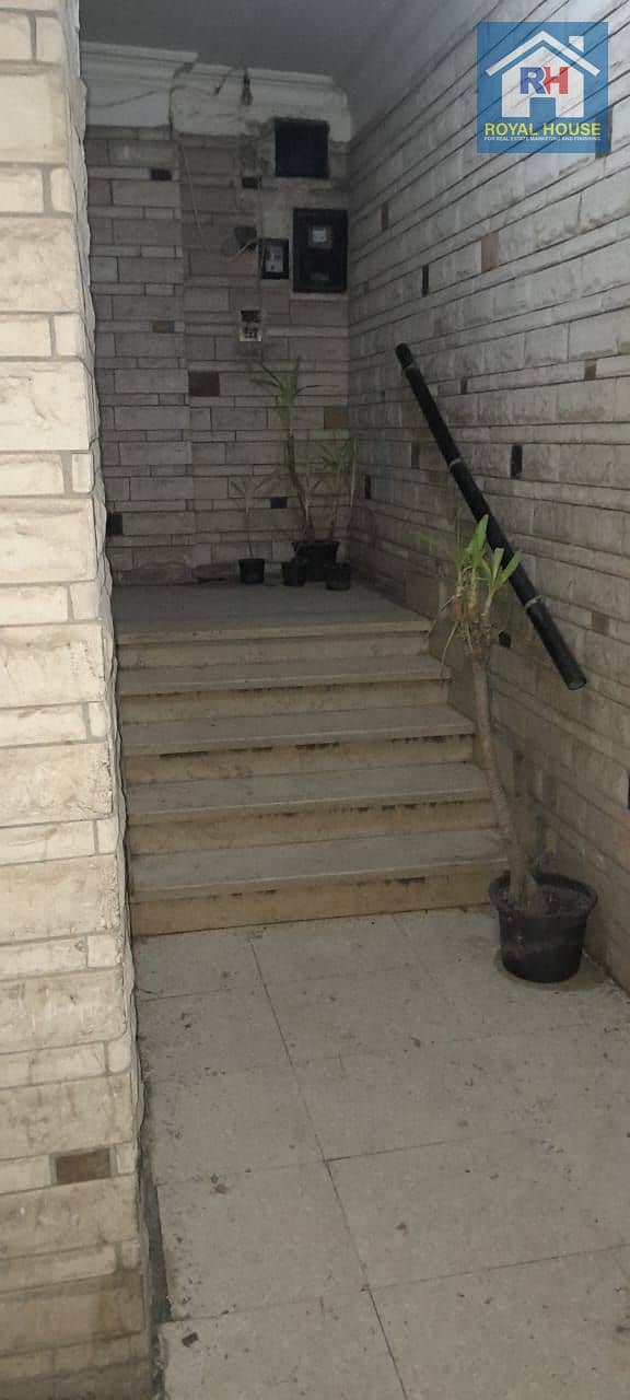 7 5c6eb499-d8f5-4bfa-8aec-6a057b8fadca. jpeg