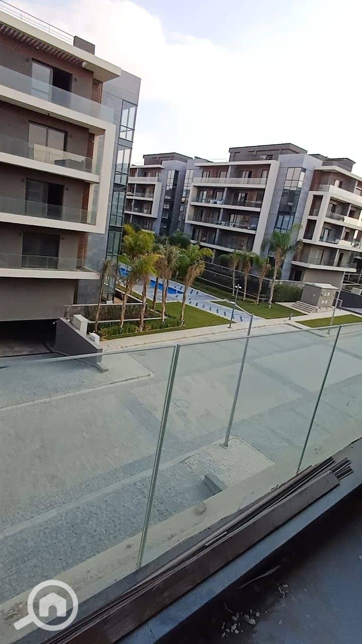 5 40791e75-b1b6-4991-9e23-4860d387a16f. jpg