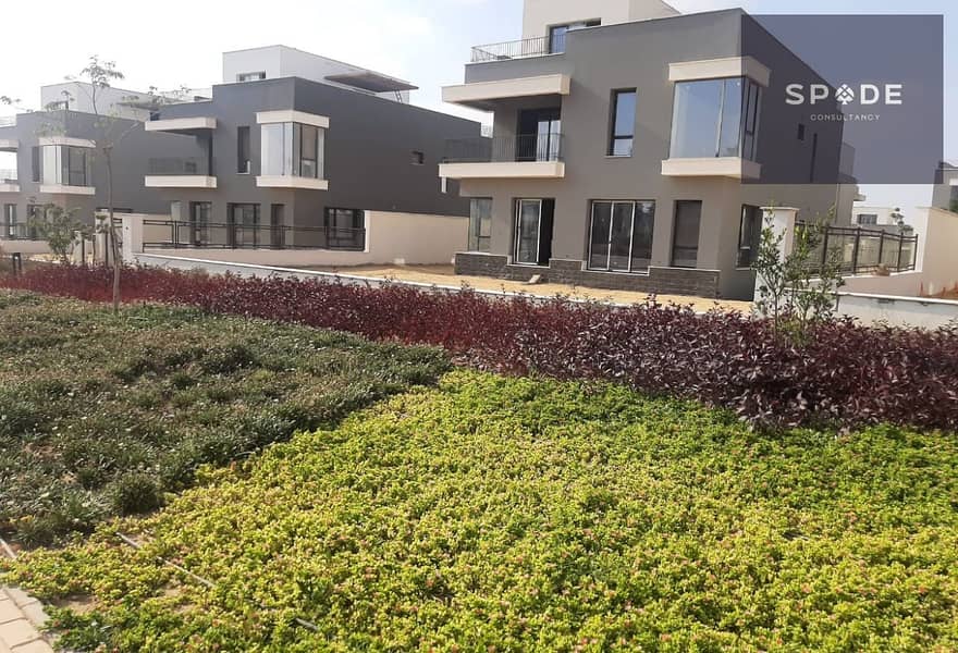 8 b2da1809-9703-4181-b059-c61e3778c9e9. jpg