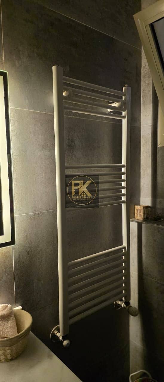 12 52410149-90ED-40FD-B447-8C0EAAFC66FA. jpeg