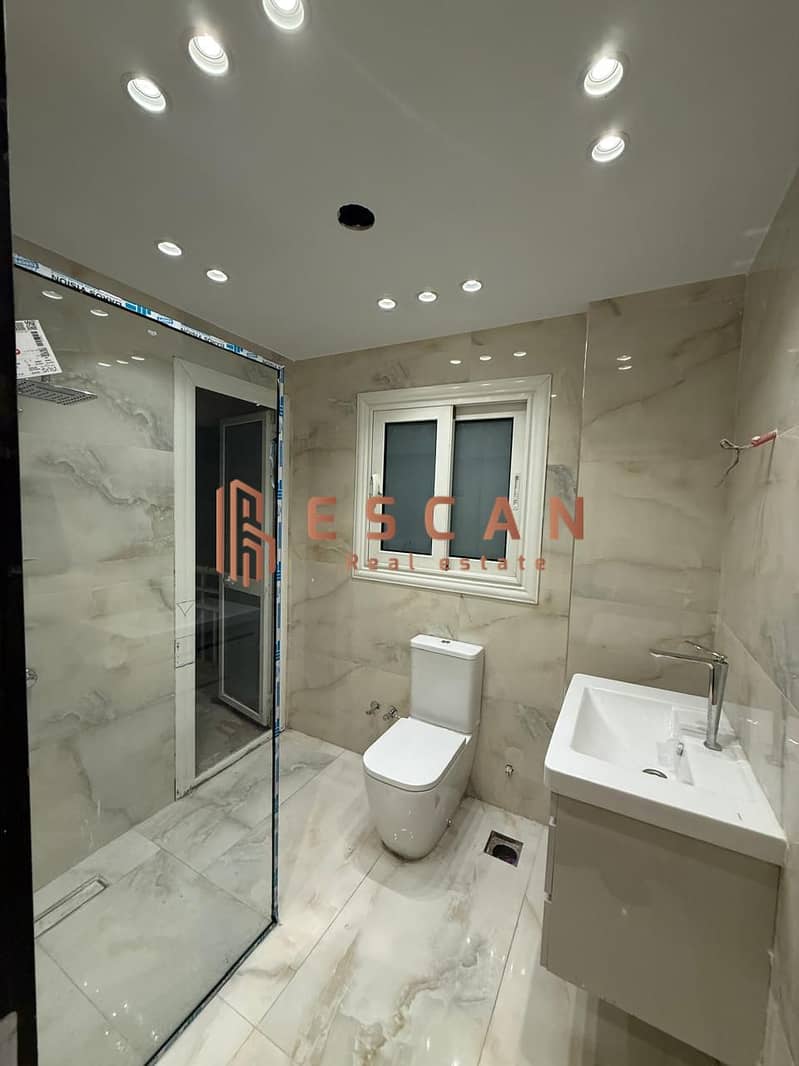 9 U602216 (10). jpeg