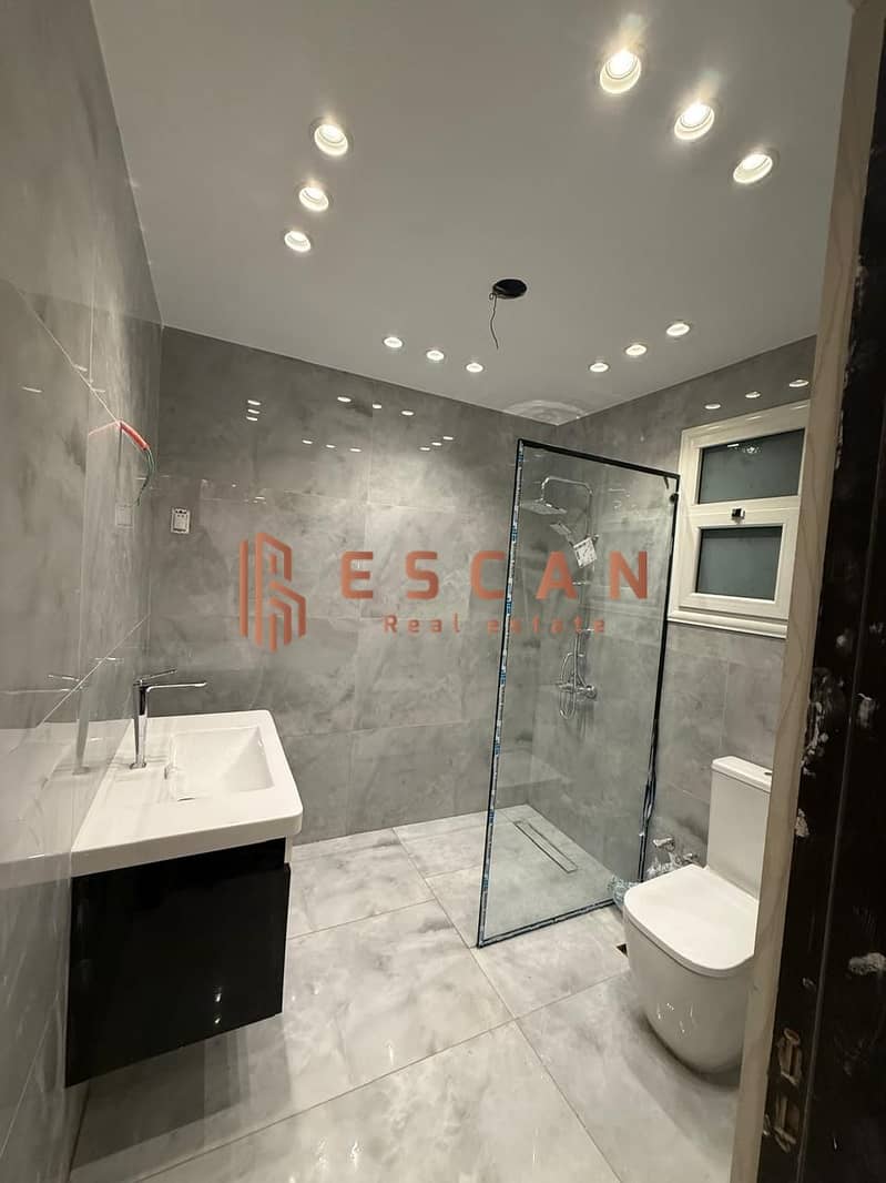 10 U602216 (9). jpeg