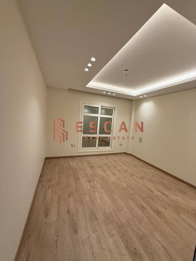 11 U602216 (8). jpeg