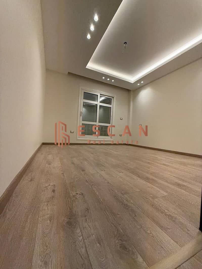 13 U602216 (5). jpeg