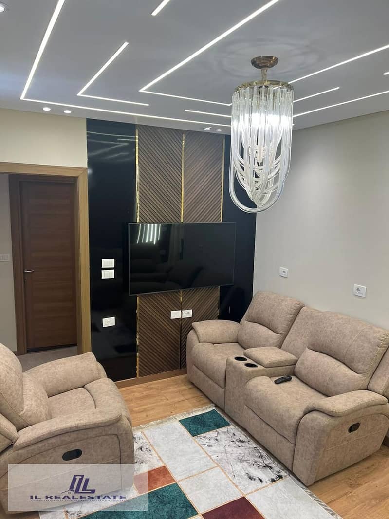 12 81edd116-c54a-4b2b-b8be-4aad1afb0ff8. jpg