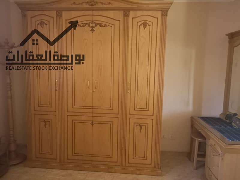 10 c6b58db9-5415-4b14-a789-b3b32380fd3d. jpg